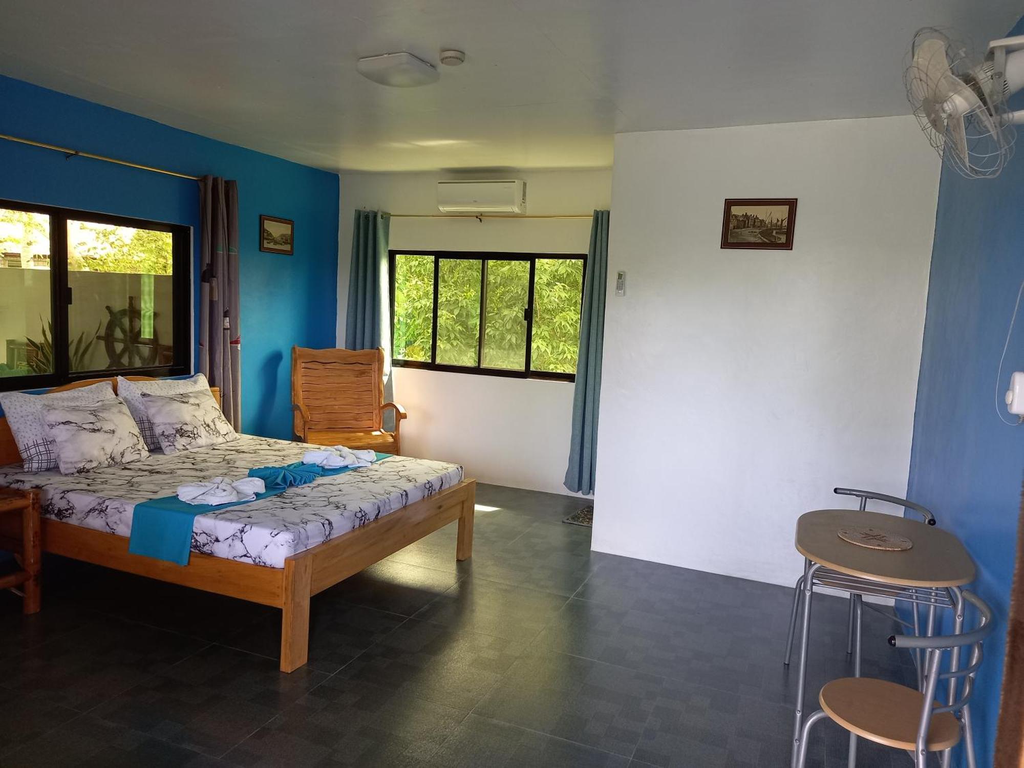 Happy Bear Moalboal Budget Rooms 외부 사진